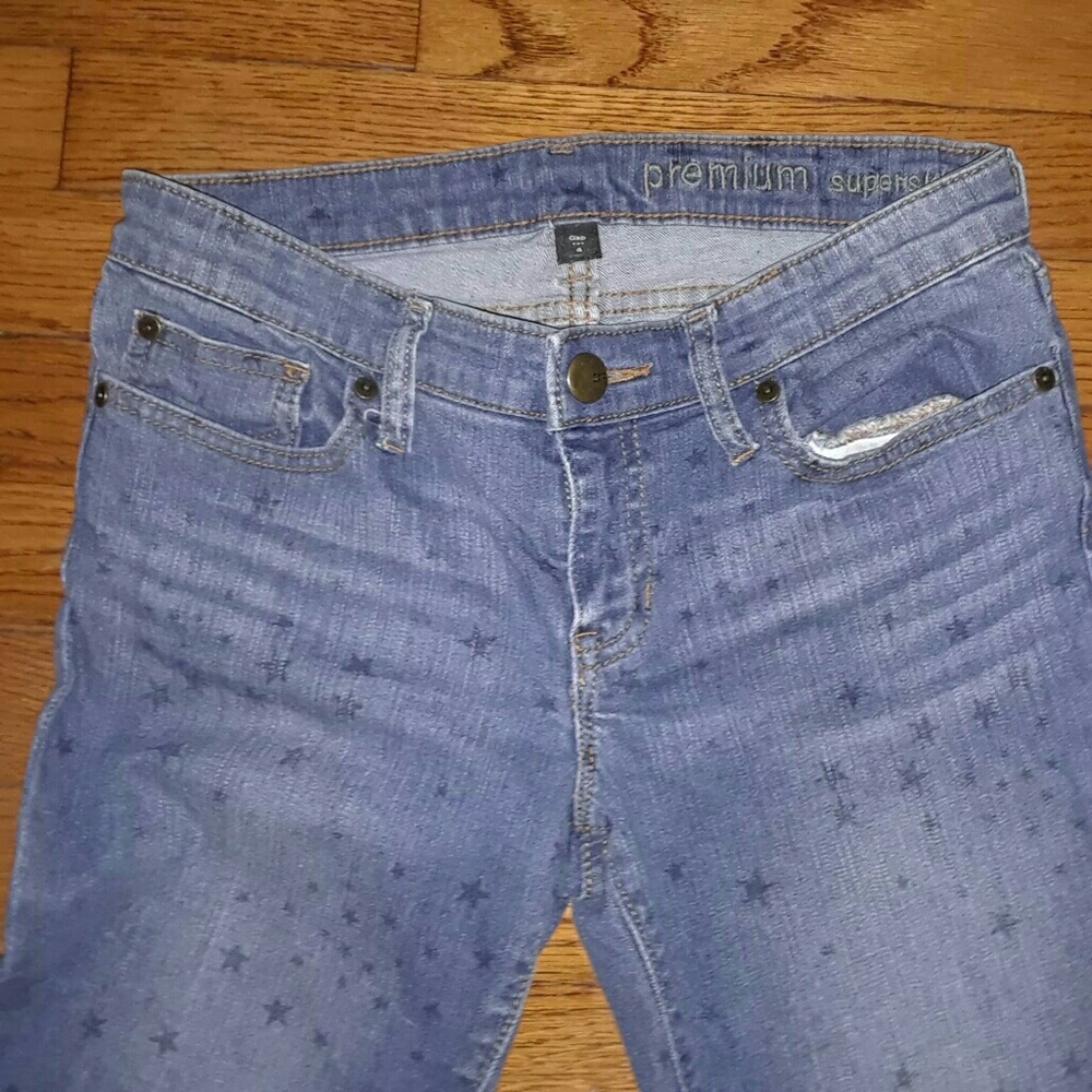 Guess - Picture 5 of 7